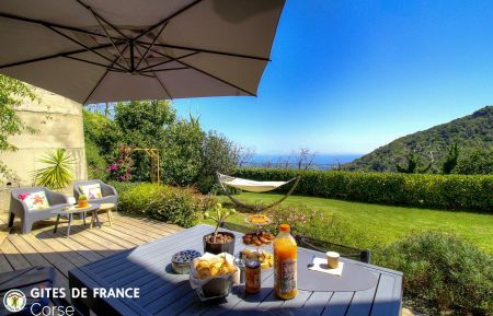 Ferienhaus Nr.64551 Penta-di-Casinca - Corse - G&icirc;te &agrave; Penta Di Casinca, La C&ocirc;te Orientale, Haute-Corse, labellis&eacute; G&icirc;tes de France : la terrasse et le jardin