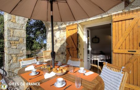Gîte à Santa Reparata Di Balagna, La Balagne, Haute-Corse, labellisé Gîtes de France: la terrasse Ferienhaus Nr.64592 Santa-Reparata-di-Balagna - Corse - Gîte à Santa Reparata Di Balagna, La Balagne, Haute-Corse, labellisé Gîtes de France: la terrasse