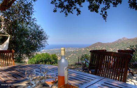 Ferienhaus Nr.54801 Cateri - Corse - G&icirc;te &agrave; Cateri, en Balagne, Haute-Corse, labellis&eacute; G&icirc;tes de France : la terrasse vue mer