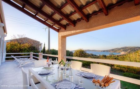 Gite à Cargèse, La Côte Ouest, Corse du Sud, labellisé Gîtes de France : la terrasse avec la vue mer Ferienhaus Nr.23351 Cargèse - Corse - Gite à Cargèse, La Côte Ouest, Corse du Sud, labellisé Gîtes de France : la terrasse avec la vue mer