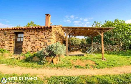 Ferienhaus Nr.22561 Sart&egrave;ne - Corse - G&icirc;te &agrave; Sart&egrave;ne, le Grand Valinco en Corse du Sud, labellis&eacute; G&icirc;tes de France  le gite et la terrasse