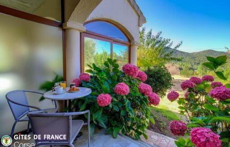 Ferienhaus Nr.64571 Gal&eacute;ria - Corse - G&icirc;te &agrave; Gal&eacute;ria, La Balagne, Haute-Corse, labellis&eacute; G&icirc;tes de France: la vue depuis l'entr&eacute;e du g&icirc;te