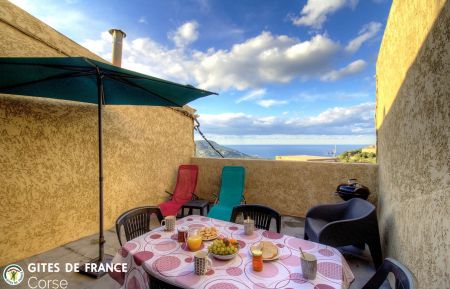 Ferienhaus Nr.54722 Aregno - Corse - G&icirc;te &agrave; Aregno, Balagne, Haute-Corse, labellis&eacute; G&icirc;tes de France : la terrasse du 2&egrave;me &eacute;tage accessible