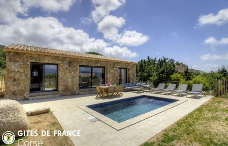 Gite à Figari, Corse du Sud, Labellisé Gîtes de France : le gite et la piscine Ferienhaus Nr.27591 Figari - Corse - Gite à Figari, Corse du Sud, Labellisé Gîtes de France : le gite et la piscine